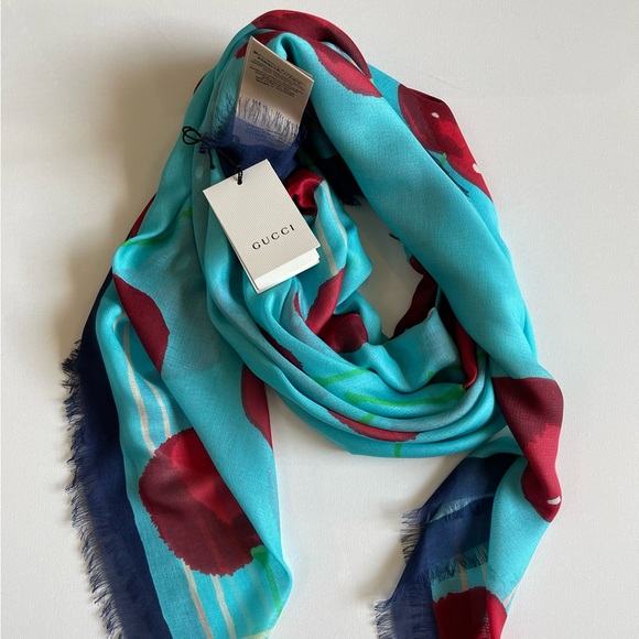 AUTHENTIC NWT GUCCI SHAWL / SCARF - Picture 13 of 13
